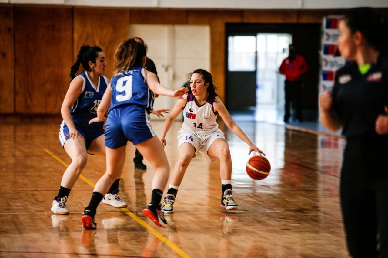 El equipo femenino de básquetbol del Biobío logró podio en los Juegos de La Araucanía