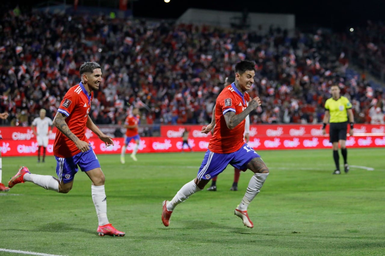 La noche de Érick Pulgar que ilusiona a la Selección Chilena