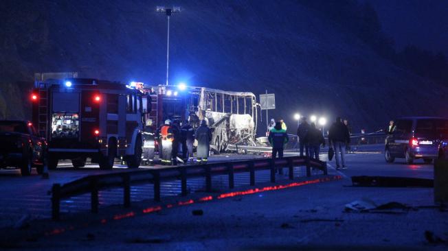 12 niños y 34 adultos mueren calcinados tras explosión de un bus