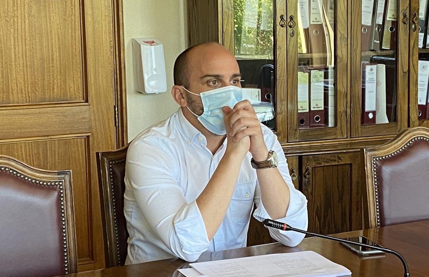 Golpean con fierros a diputado Longton durante actividad en Villa Alemana