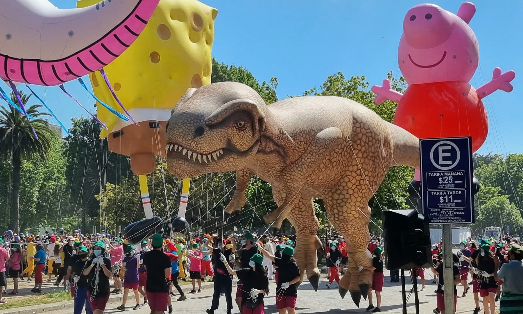 Masiva concurrencia al Parque Ecuador: Así lució el Paris Parade en Concepción