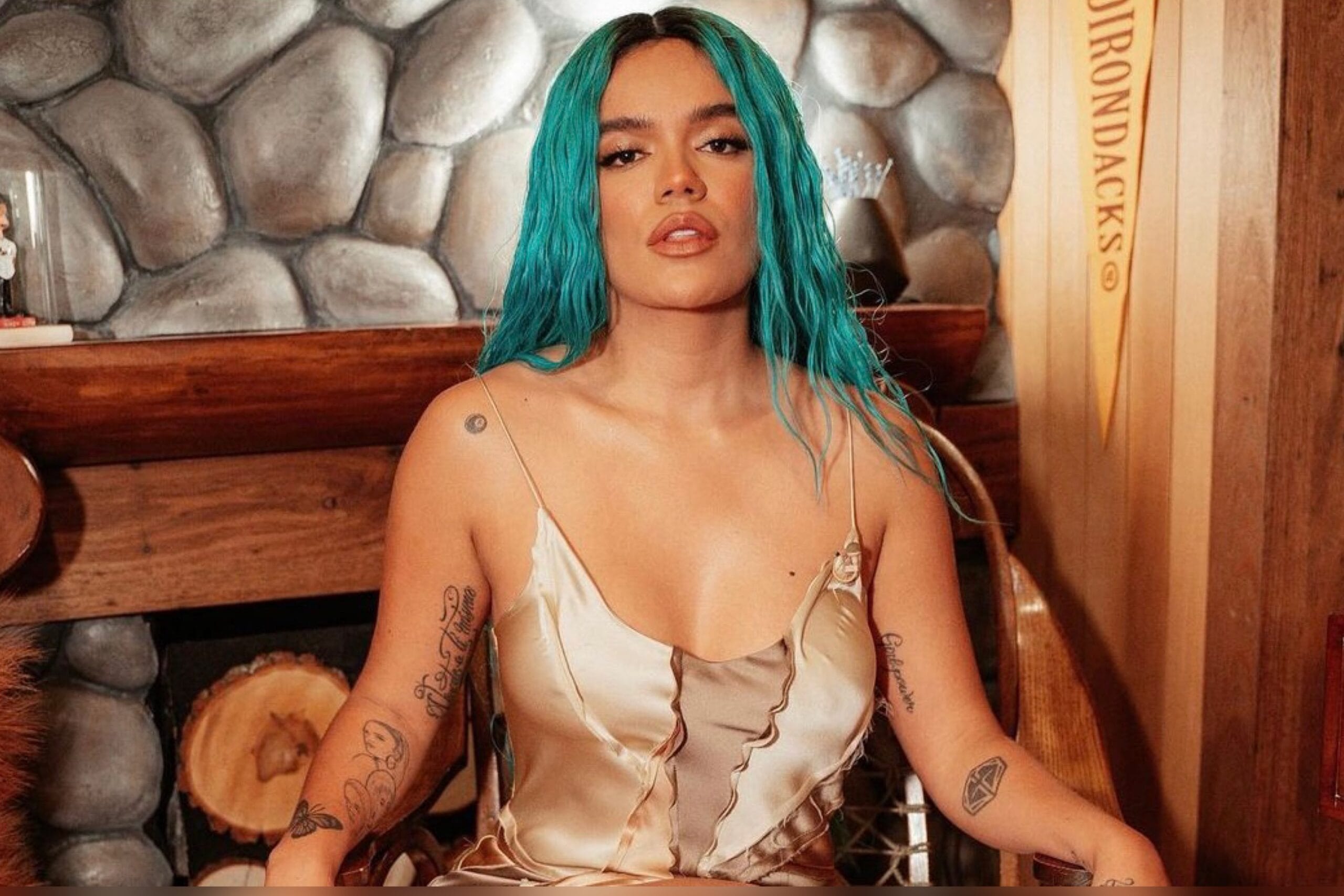 Karol G mostró cómo quedó tras caída en concierto