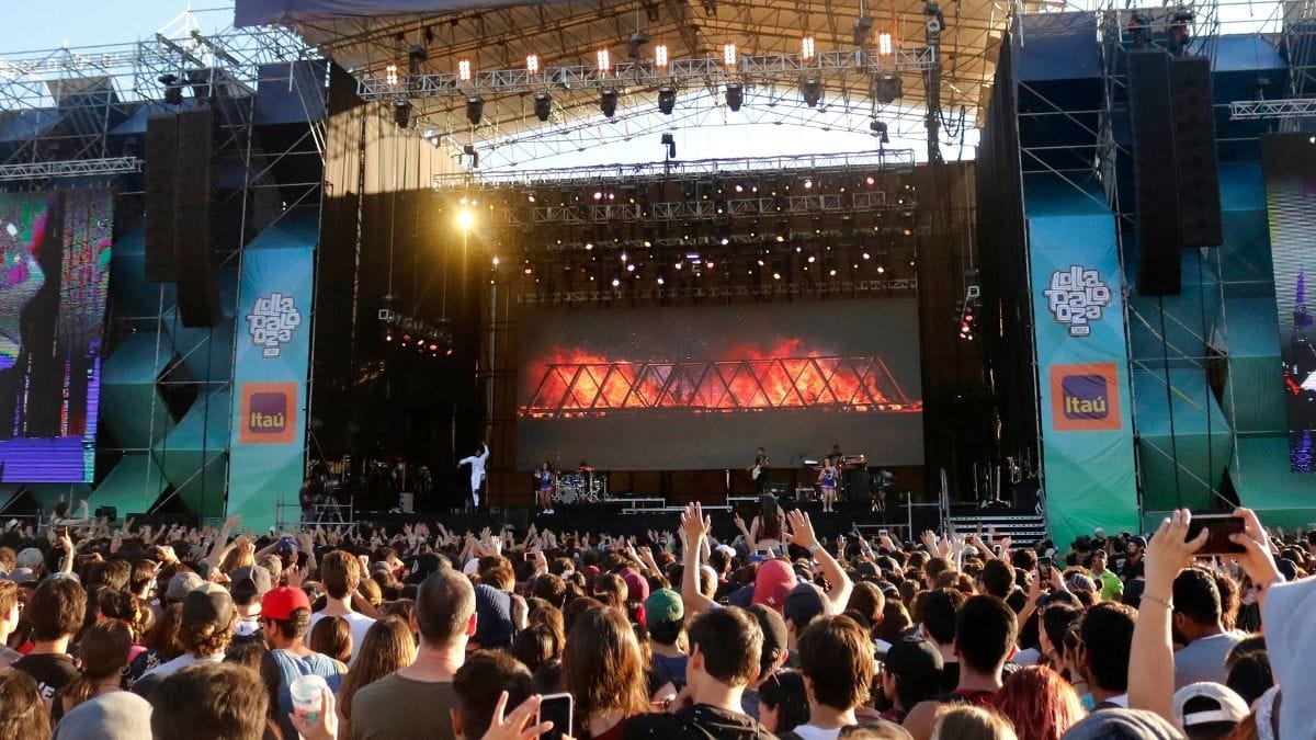 Plantean Región del Biobío como opción para Lollapalooza: Seremi de Economía envió un “vengan”