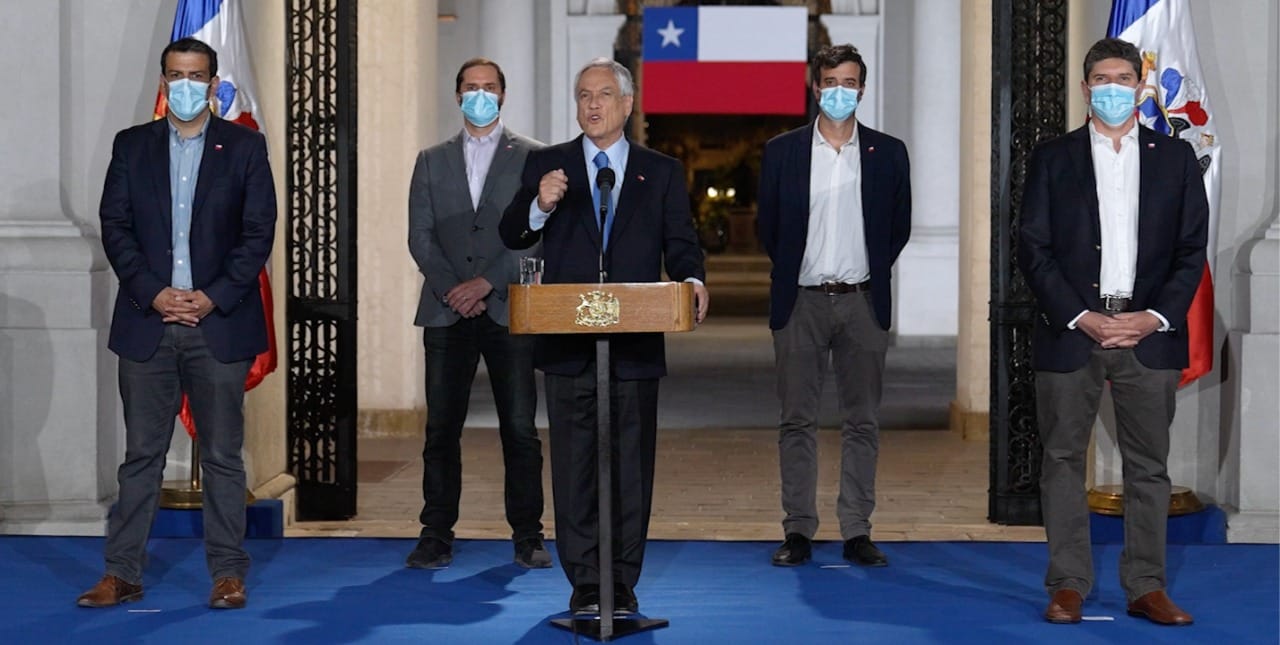 Presidente Sebastián Piñera realizó sentida petición a Kast y Boric