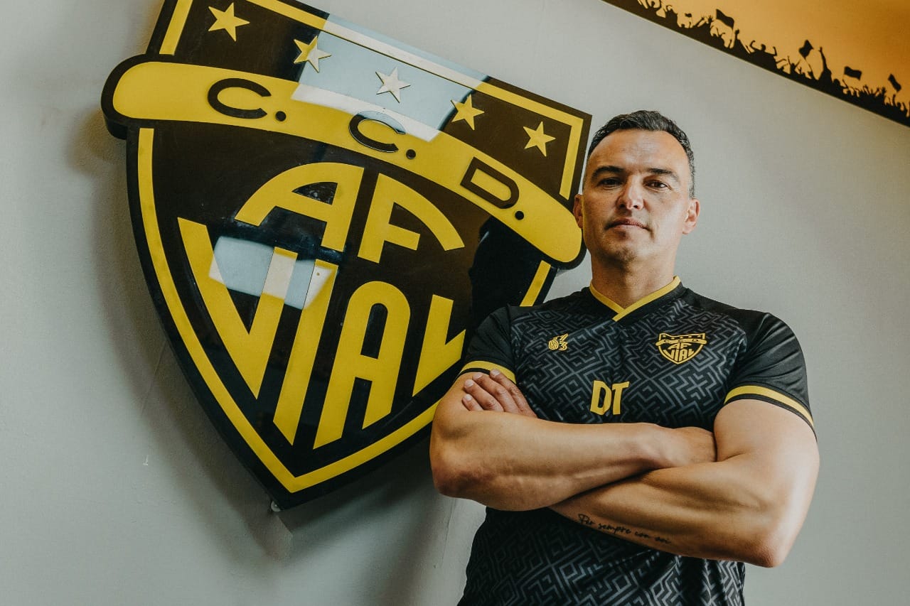 Fernández Vial ratificó a Claudio Rojas para la temporada 2022