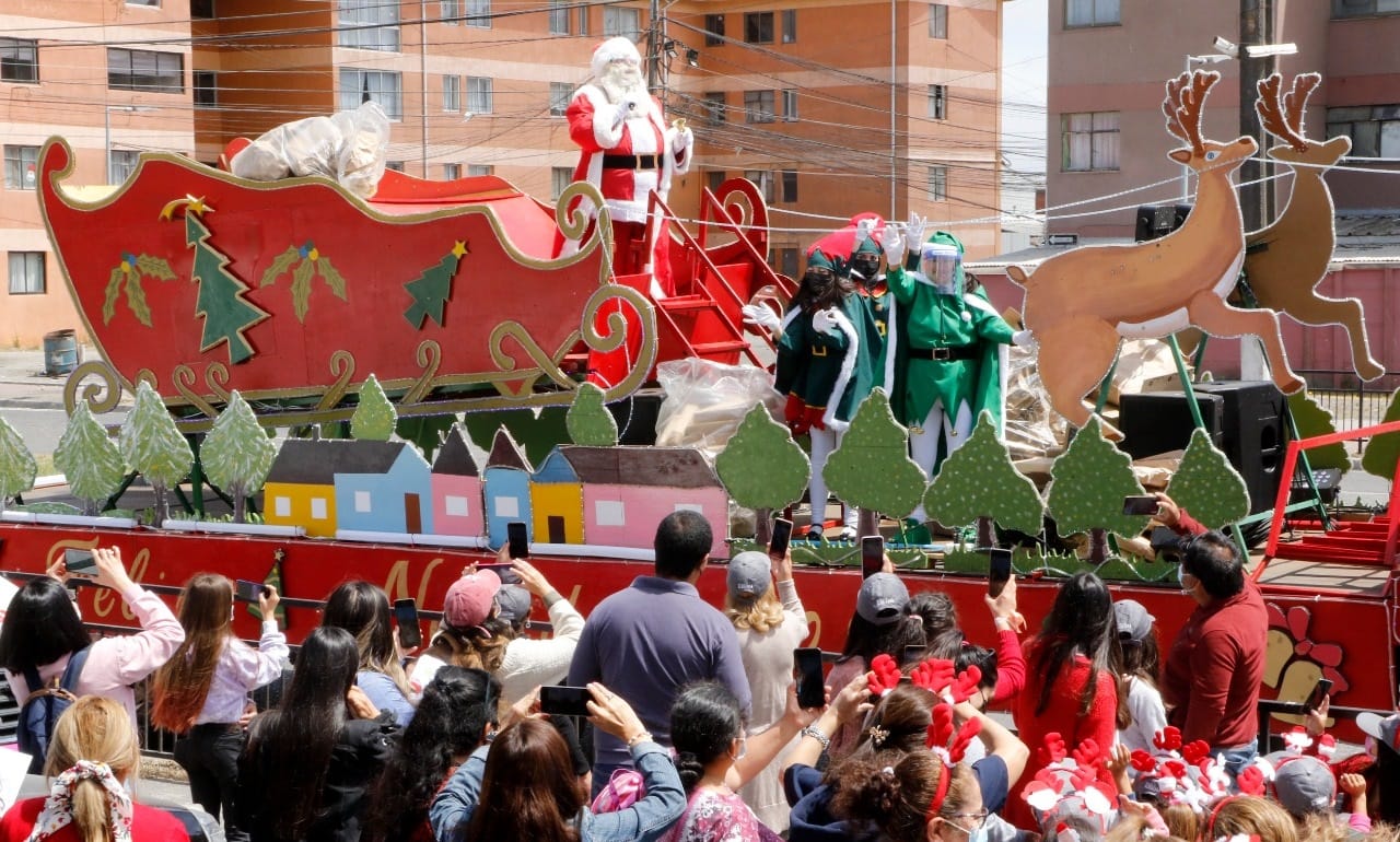 Camión de Navidad con el Viejito Pascuero continuará recorriendo Hualpén esta semana