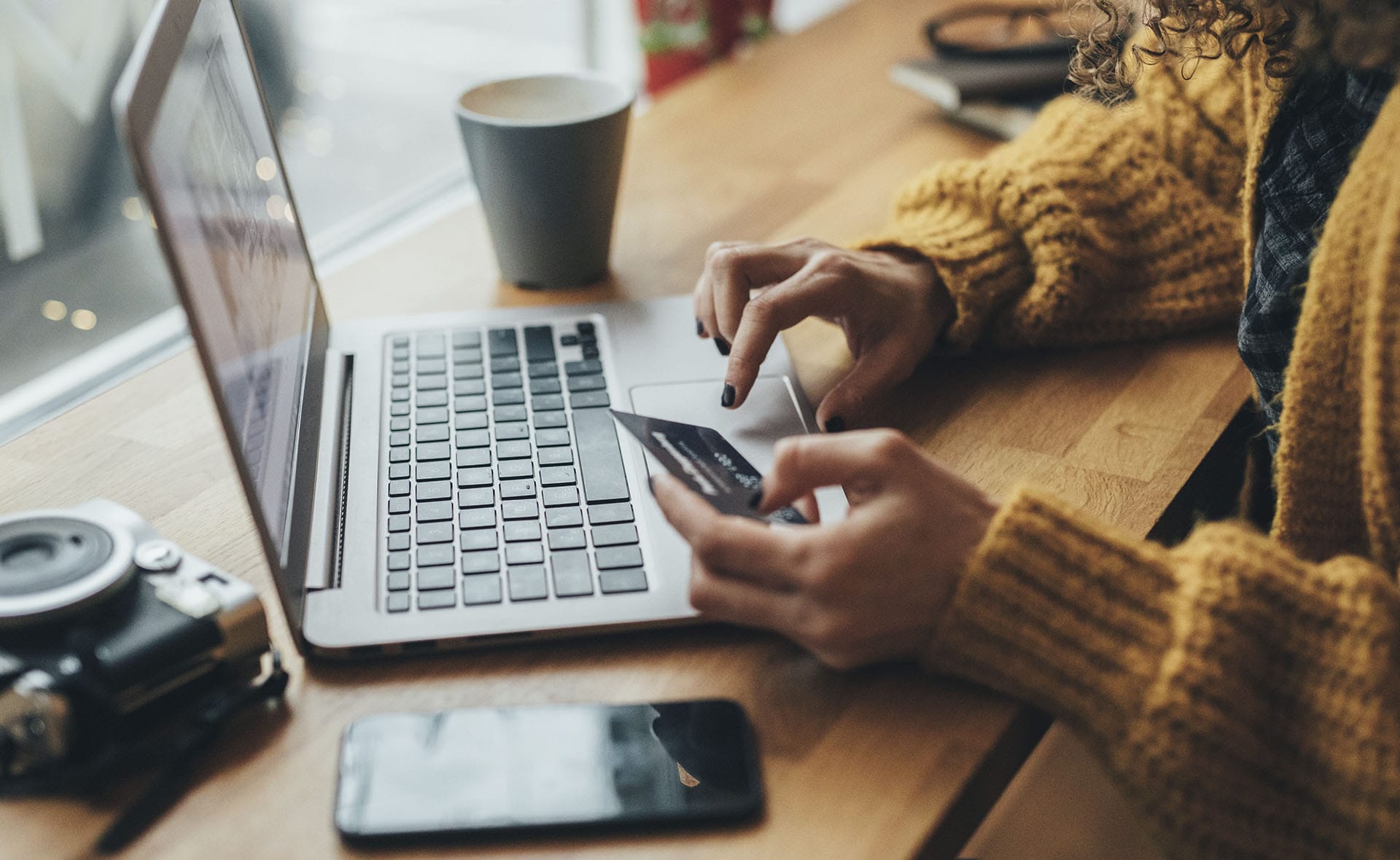 Para evitar estafas: conoce las recomendaciones para compras navideñas online