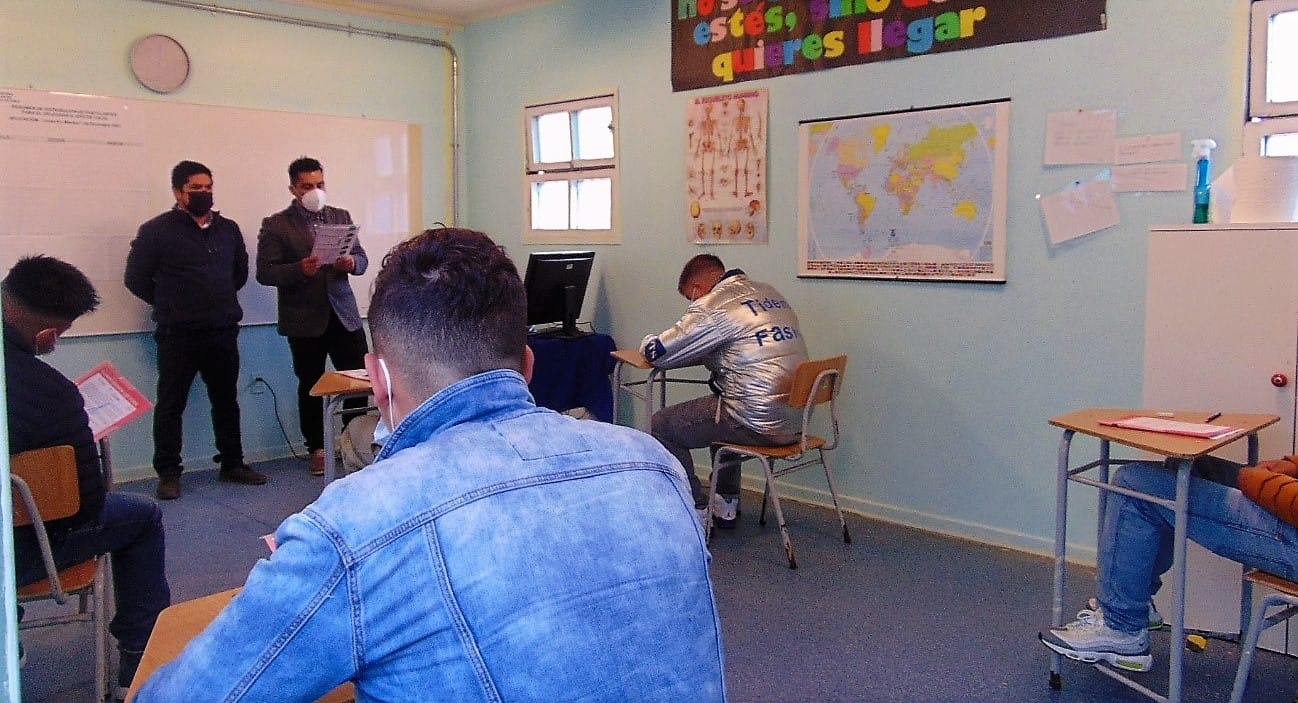 Cinco jóvenes en Sename Biobío rindieron la PTU en el centro de justicia juvenil de Coronel