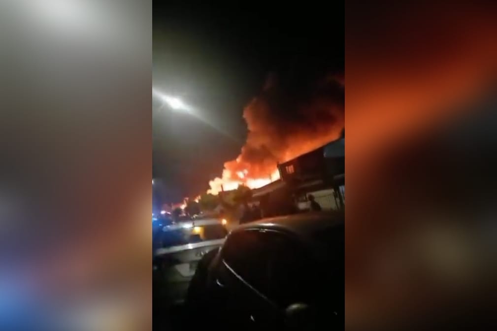 Enorme incendio en el Biobío: 9 casas con daños y un hombre en riesgo vital