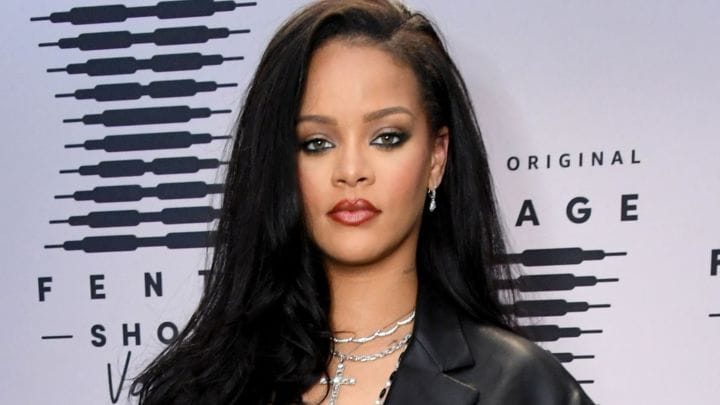 Rihanna es nombrada “héroe nacional” de Barbados