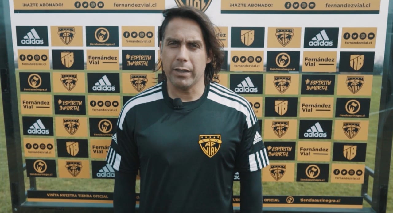 Fernández Vial tendrá indumentaria de lujo para la Primera B