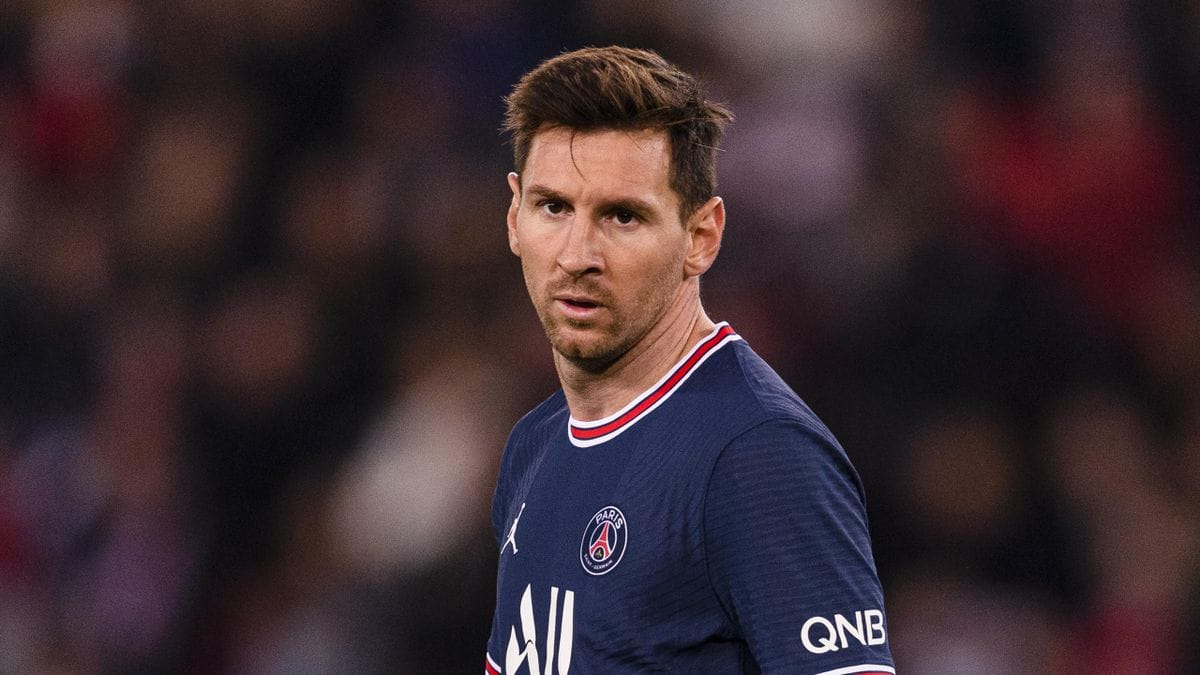 PSG confirmó que Lionel Messi dio positivo al Covid-19