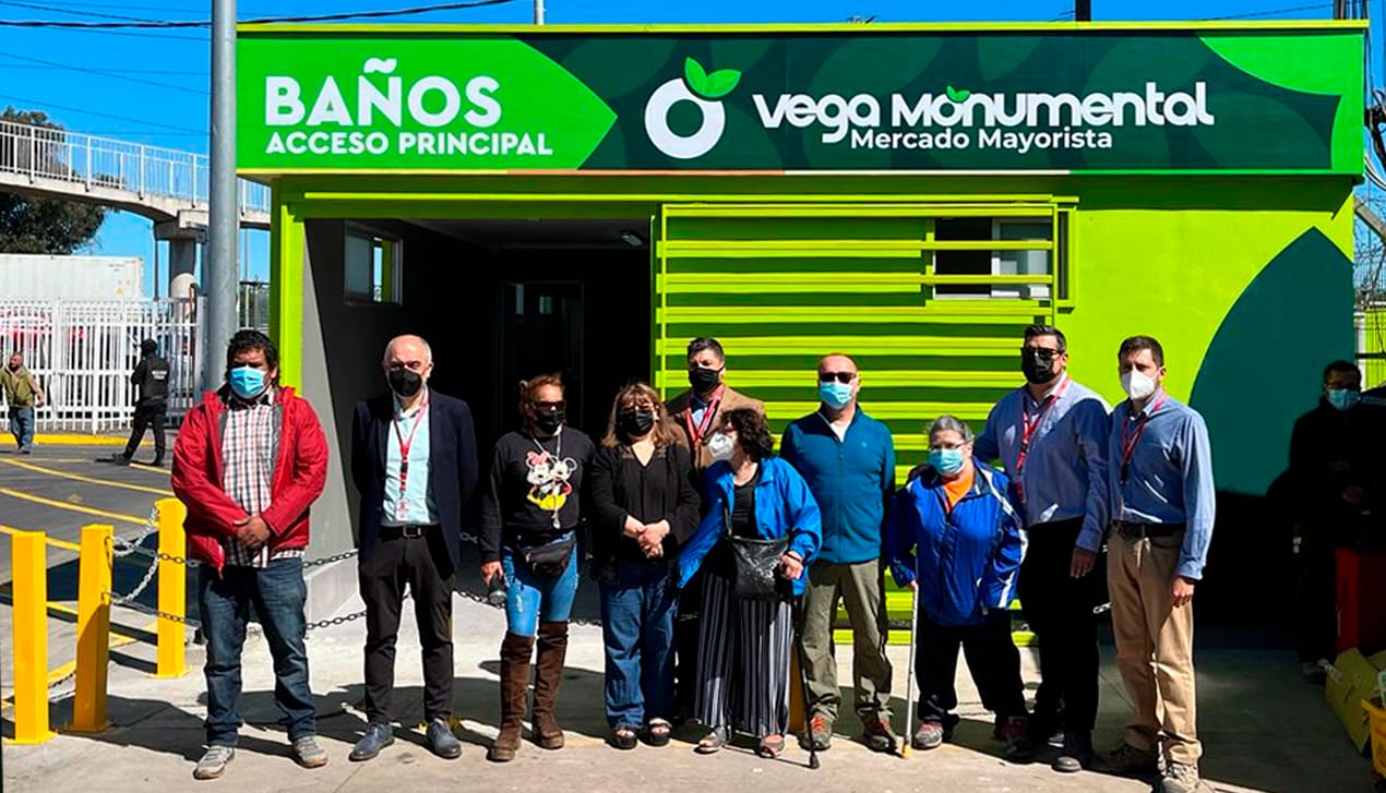 Empresas Vega Monumental inauguró nuevo baño en el acceso principal del mercado mayorista