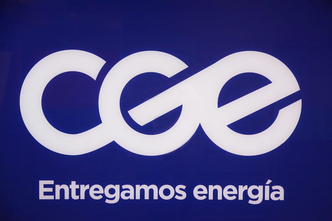 CGE realizó en 2021 más de 22 mil trabajos de mejora y mantenimiento de infraestructura en redes eléctricas