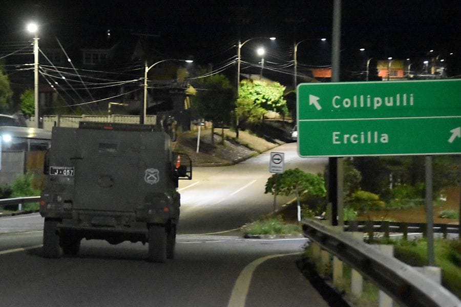 Vehículos de Carabineros fueron atacados a tiros en Ercilla