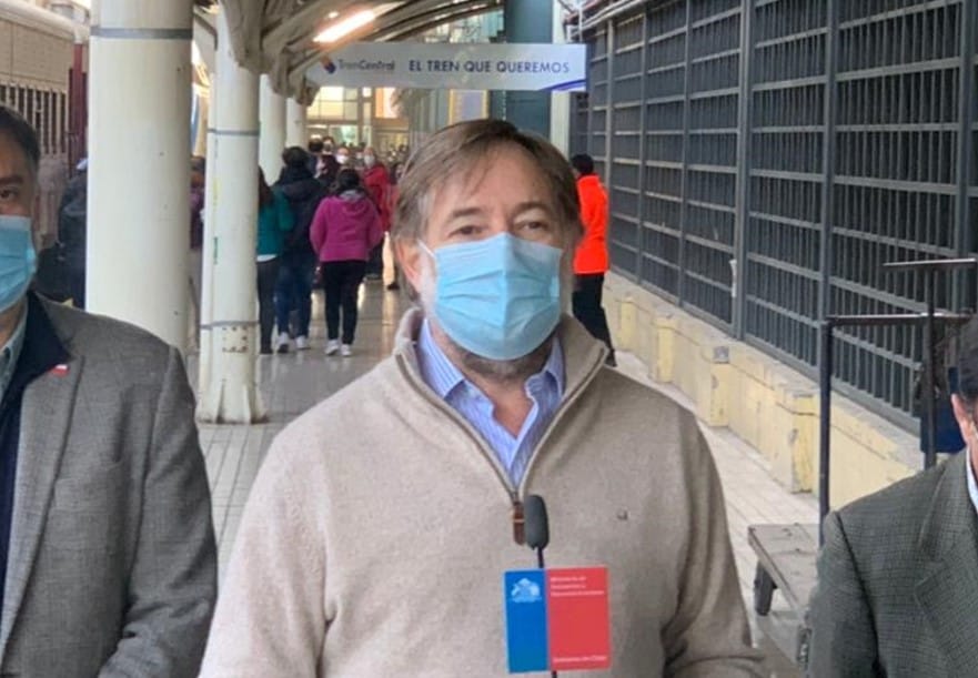 Presidente de EFE le pidió a Boric trabajar por los trenes sin hacer “tonteras”
