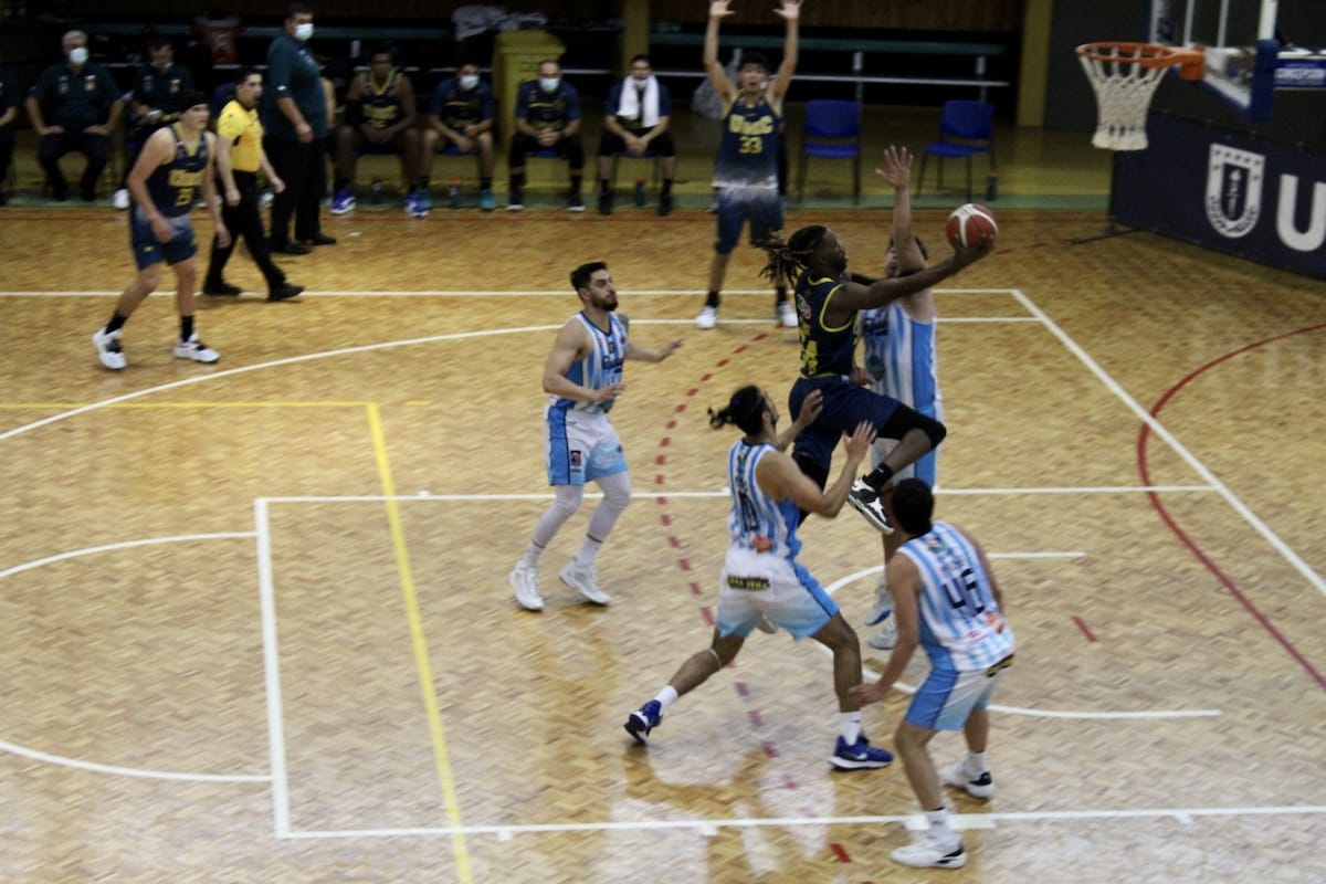 UdeConce arrancó con todo la defensa del título de la LNB