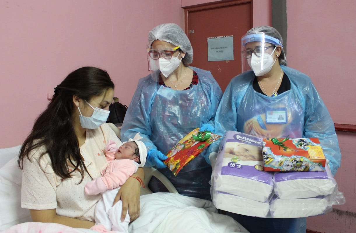 Lucía Amaral se llama la primera bebé nacida este 2022 en el Hospital Las Higueras de Talcahuano
