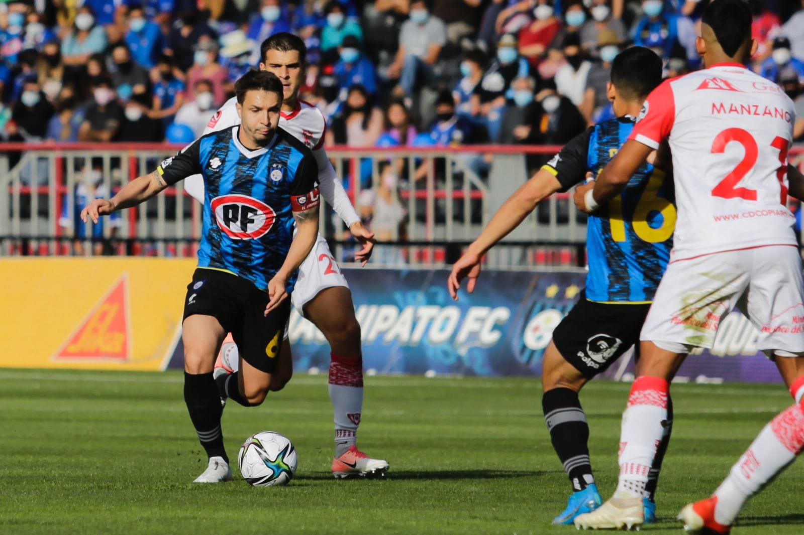 ¿Vuelta de chaqueta? Árbitro dio un giro total tras lo ocurrido en el duelo de Huachipato