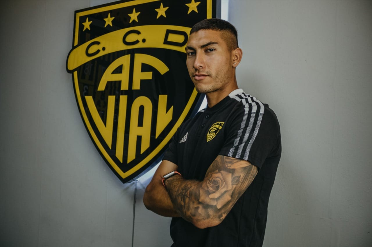 Fernández Vial sumó a un formado en Colo Colo para el torneo