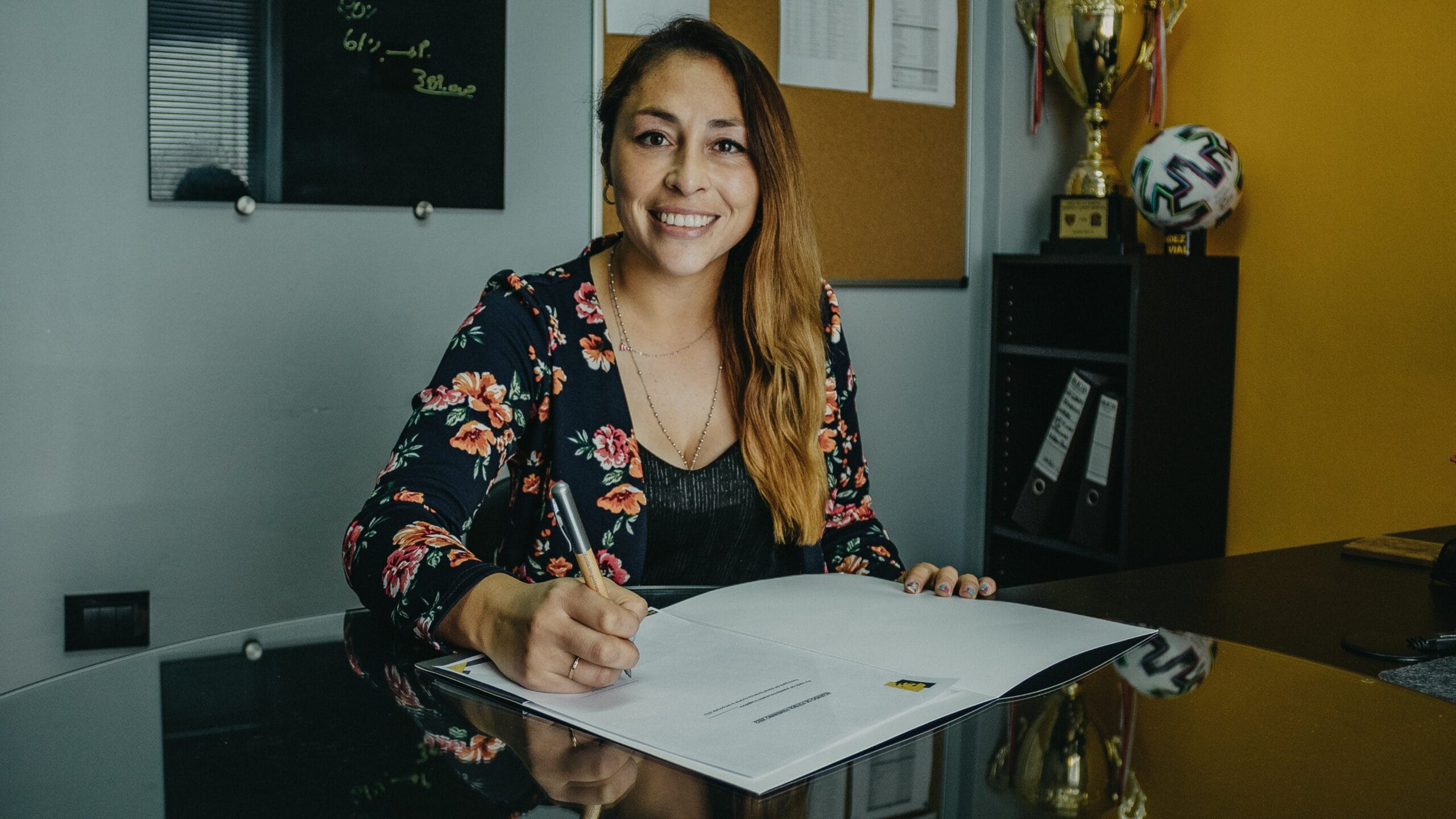 Fernández Vial logró retener a otra histórica del fútbol femenino