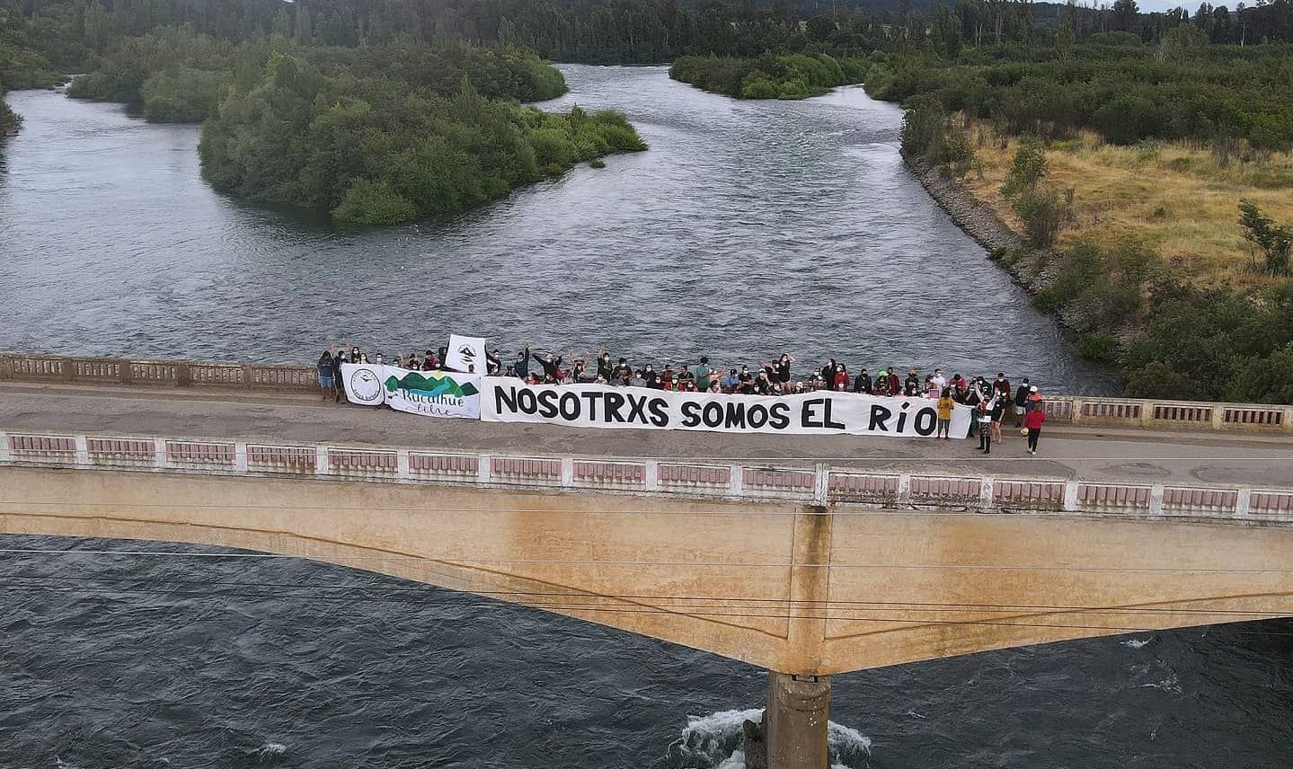 Denuncian acción de ex militares en desalojo de manifestantes contra la Central Rucalhue