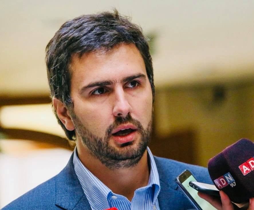 Diputado Paulsen asegura intencionalidad en incendio que destruyó su casa en La Araucanía