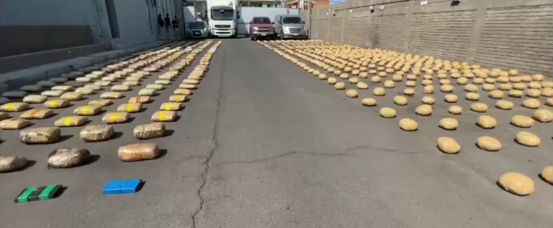 Dos Carabineros fueron detenidos tras decomiso de una tonelada de droga en Arica