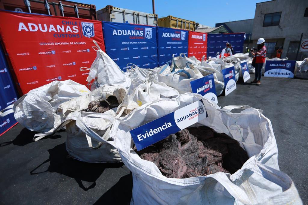 Aduanas interceptó millonario cargamento de cables robados que iba a Corea del Sur