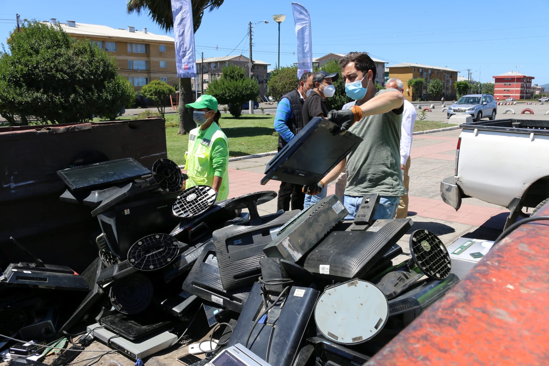 Con éxito se realizó la 2ª versión de la Feria E-Waste organizada por el Instituto Profesional Virginio Gómez y la Municipalidad de Hualpén