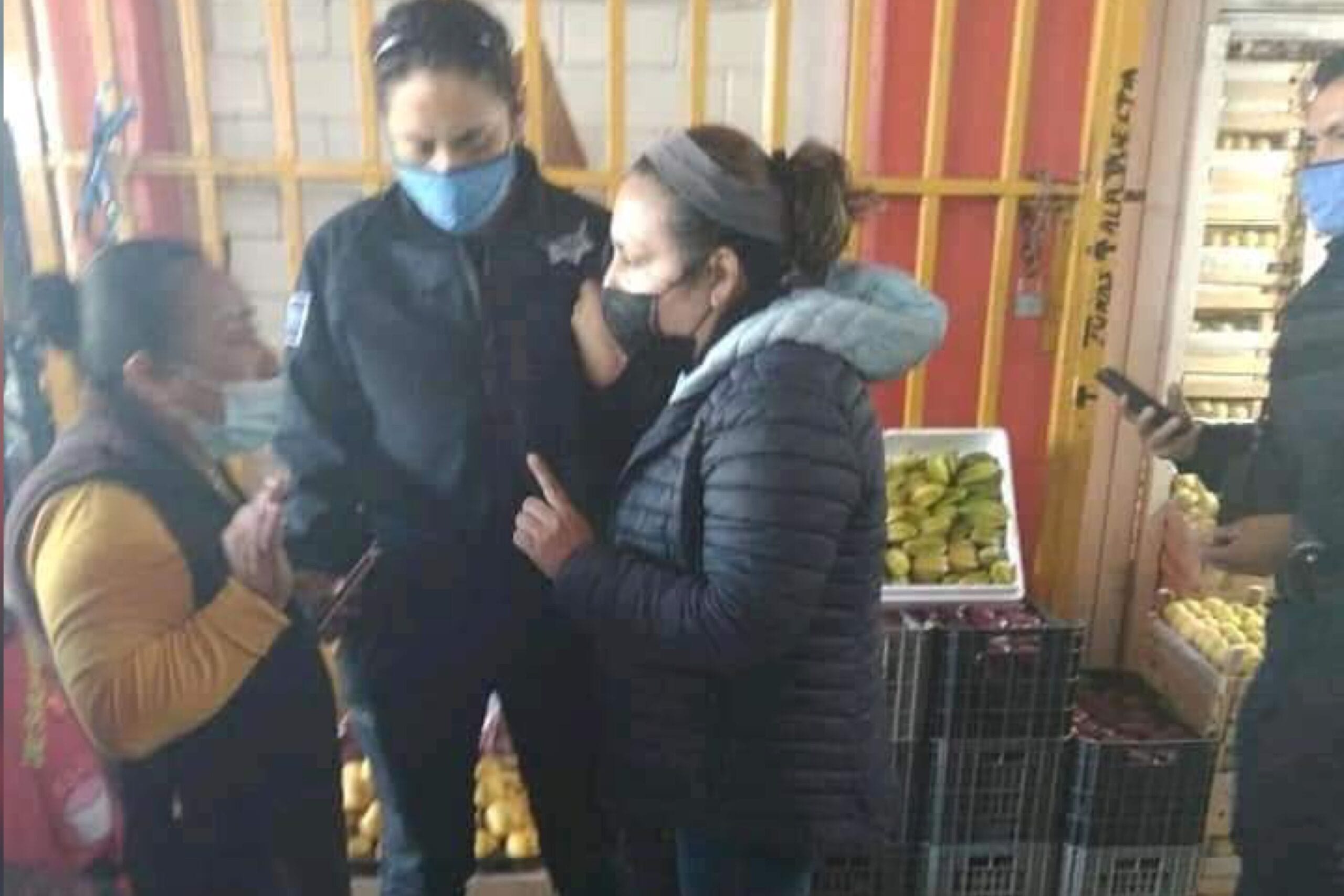 Detienen a mujer tras agredir a niña de 12 años por “mirar” a su esposo