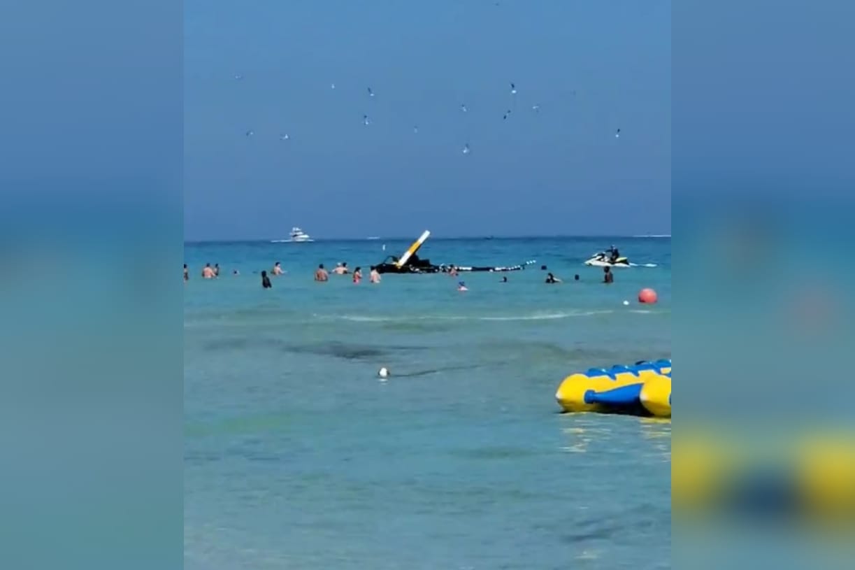 Helicóptero se estrelló en playa de Miami: dos personas terminaron hospitalizadas