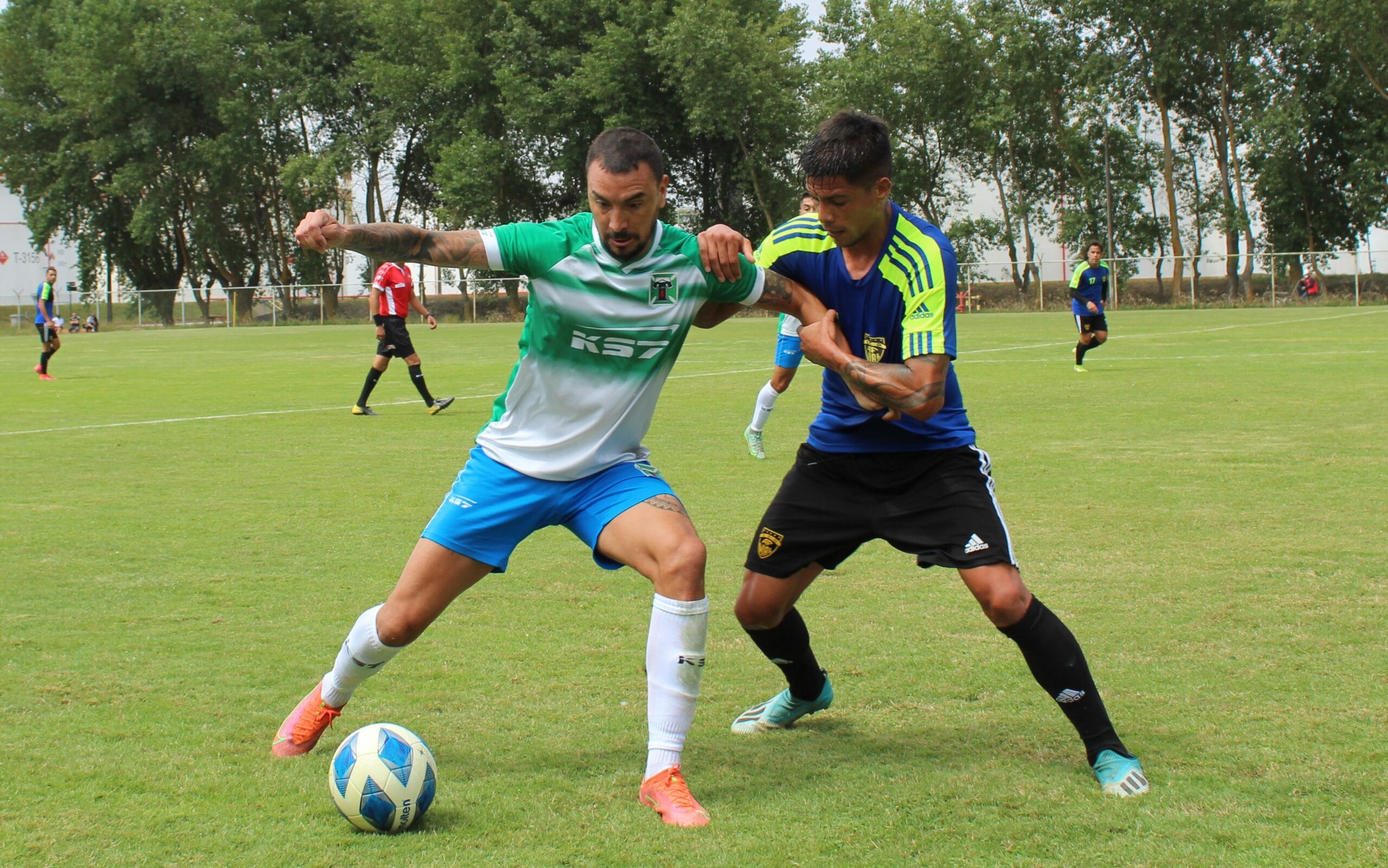 Fernández Vial sigue con la puesta a punto para la Primera B