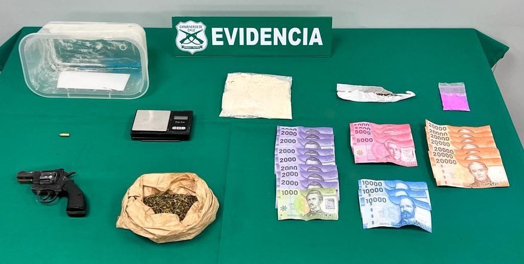 Desbaratan dos puntos de venta de droga en Provincia de Arauco: hay 3 detenidos