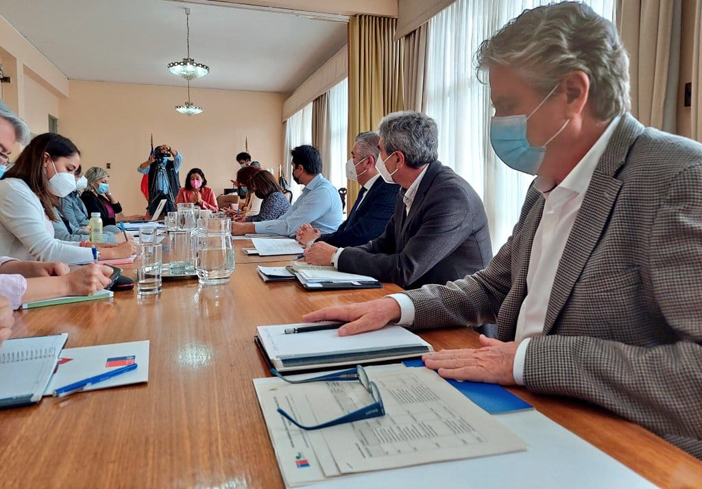 Primer gabinete regional de delegada Dresdner se enfocó en la descentralización