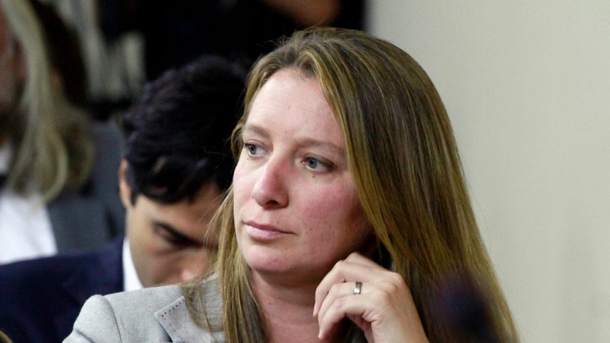 Natalia Compagnon sufrió encerrona y le robaron su vehículo: Hubo disparos al aire