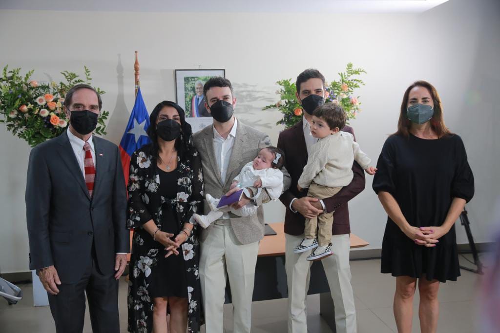 Celebran primer matrimonio homosexual en la historia de Chile