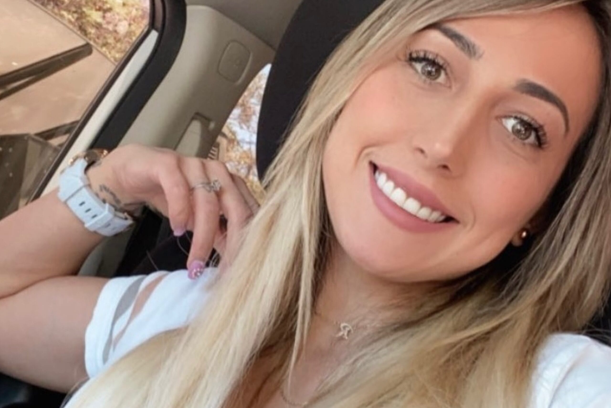 “Besitos para tu triste vida”: Rebeca Naranjo arremetió contra seguidor por desubicada pregunta