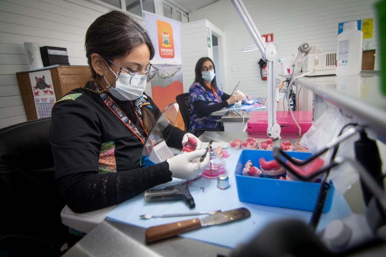 Chiguayante amplía cobertura de Laboratorio Dental municipal