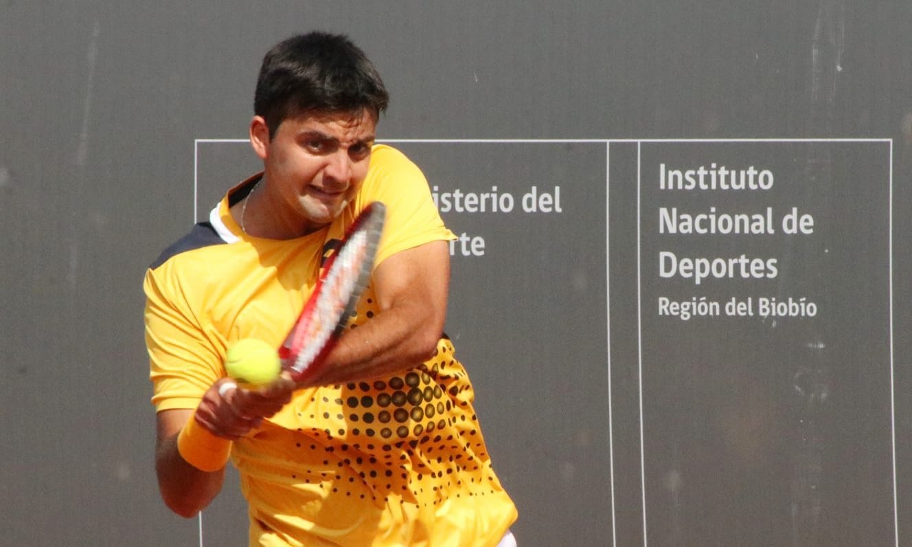 Tomás Barrios va firme por el título en el Challenger del Biobío