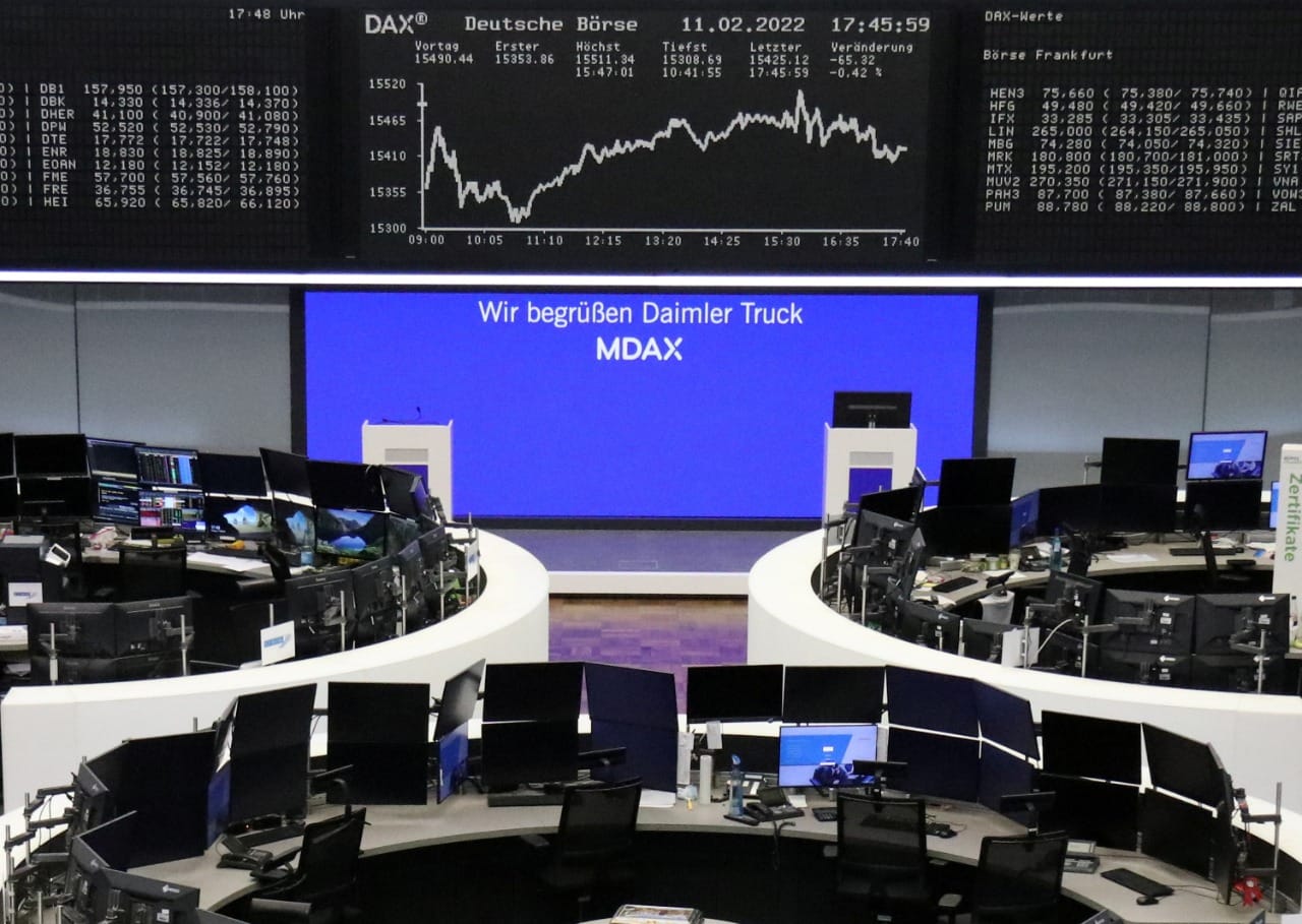 Bolsas europeas cierran su mejor semana desde noviembre de 2020