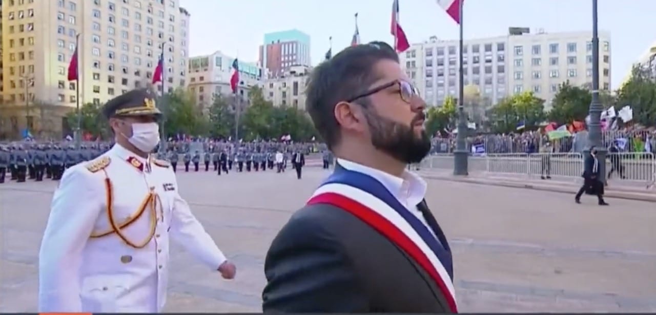 El multitudinario recibimiento a Gabriel Boric en Santiago