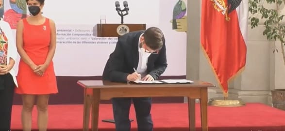 “Hoy enmendamos el rumbo”: Presidente Gabriel Boric firma Acuerdo de Escazú