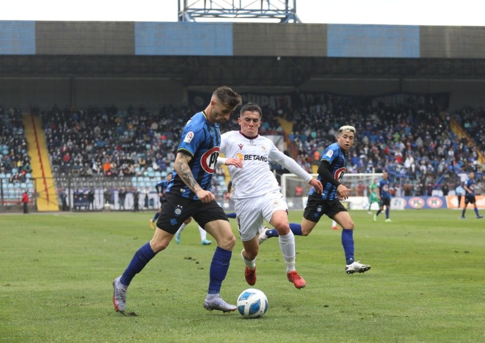 Huachipato no pudo continuar con el invicto en el CAP Acero