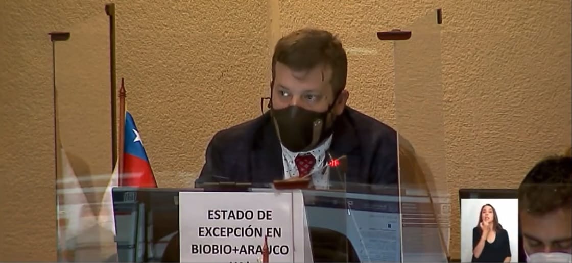 Partió hablando en alemán: Diputado Kaiser manifestó su molestia con parlamentarios que no hablan en español