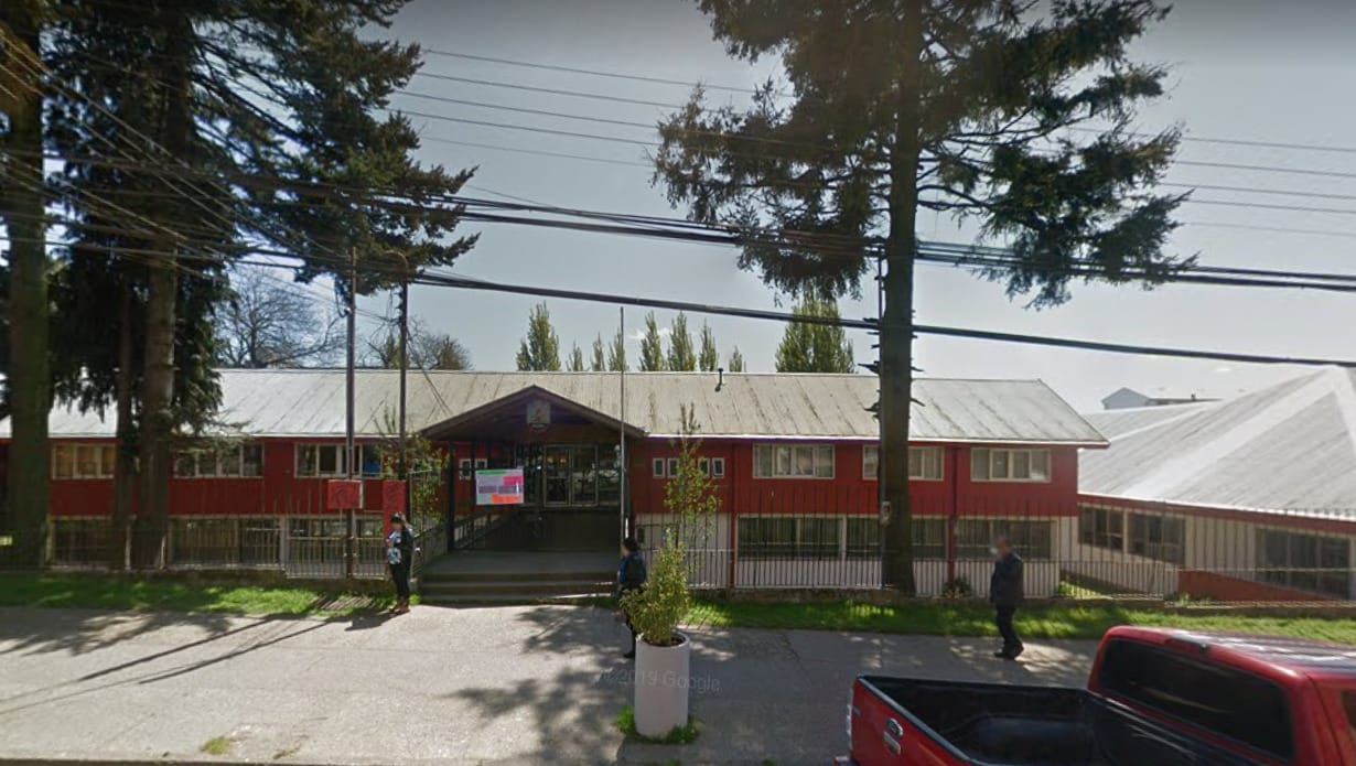 Liceo de Valdivia en alerta por video que advierte “masacre escolar” para este 4 de abril