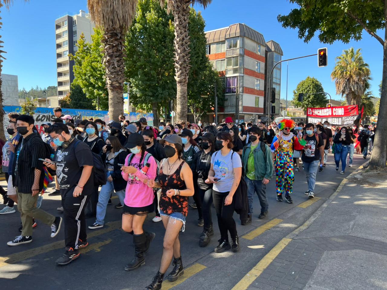Primera marcha estudiantil en la administración Boric en Concepción: exigen mejorar beca de alimentación