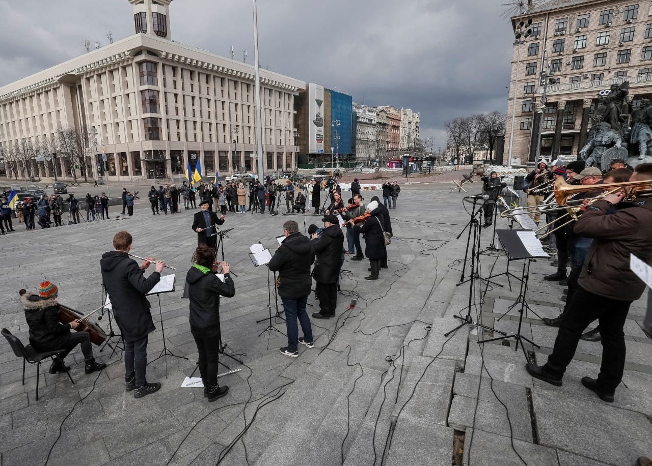 El otro lado del conflicto bélico apunta a la música en Ucrania