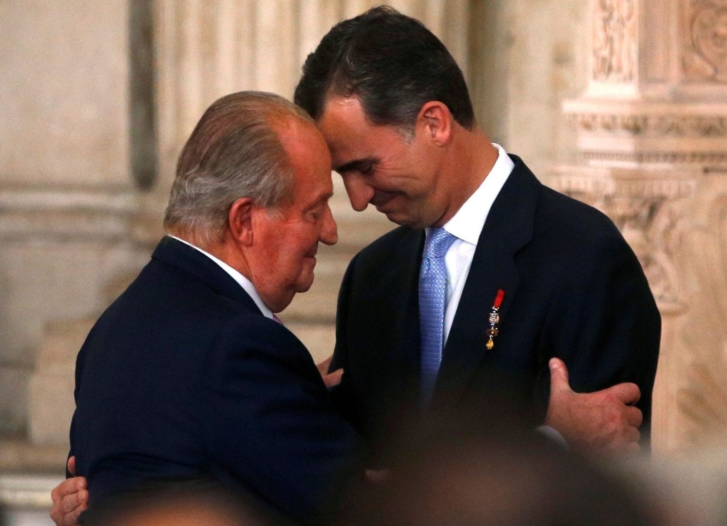 El rey emérito de España seguirá viviendo en Abu Dabi tras archivarse investigación en su contra