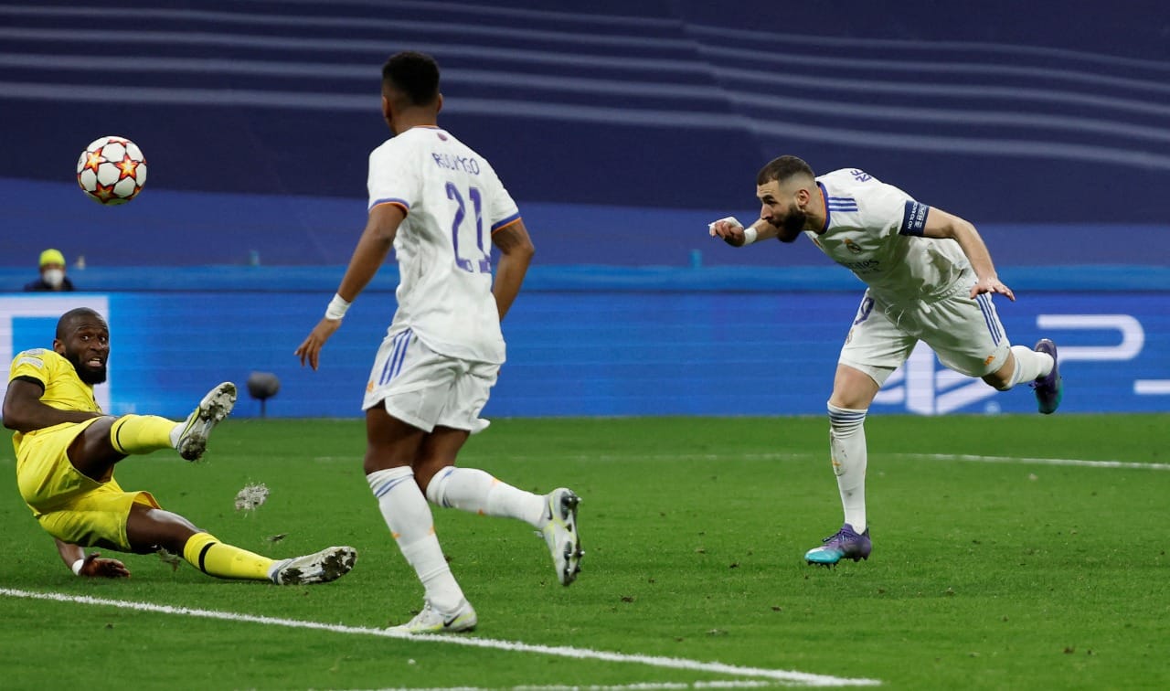 El cabezazo milagroso del “Gato” Benzema dejó intacto el sueño del Real Madrid